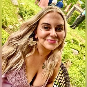 Meet your Posher, Mandy